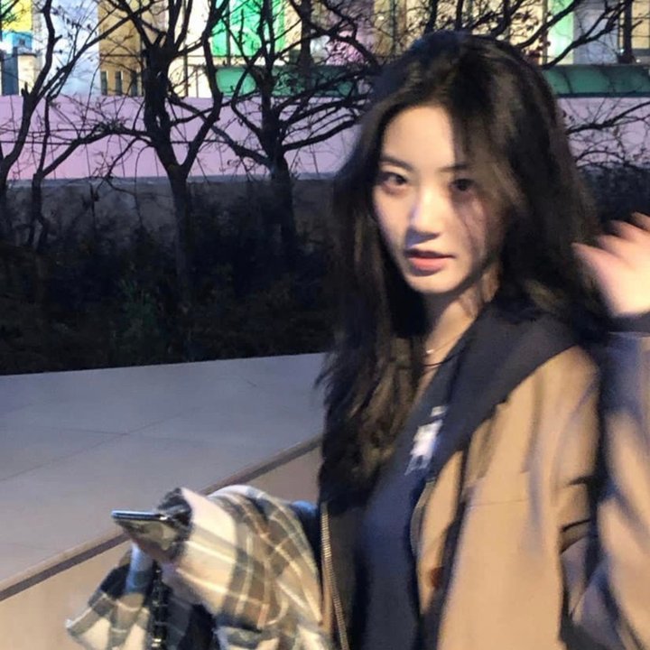 赤裸的美奈子